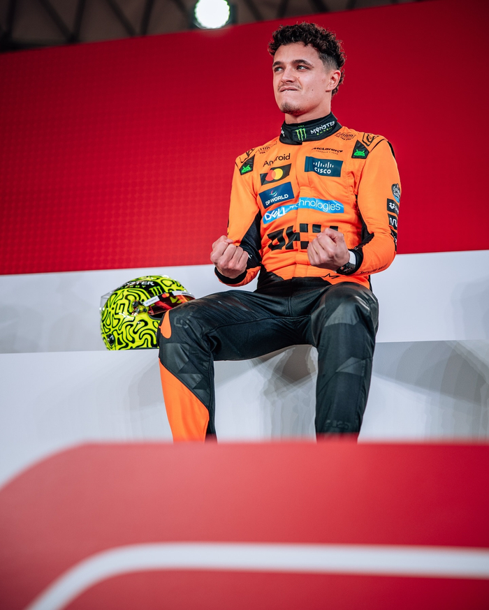 梅赛德斯鏖战索伯车队，诺里斯高光表现