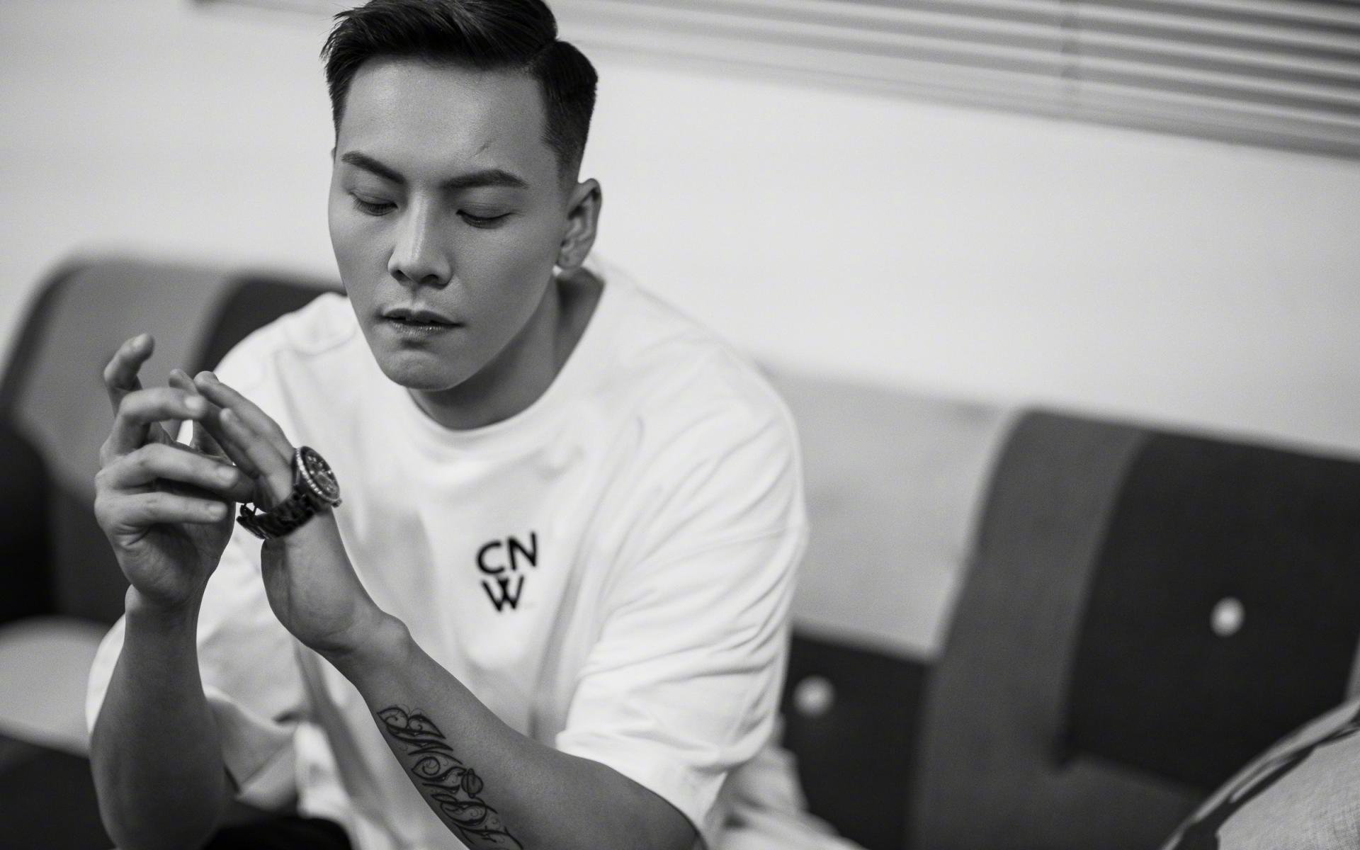 福克斯37分狂飙,新疆硬仗斩落广厦